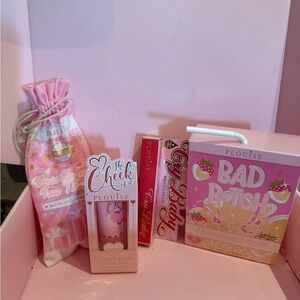 PLouise Makeup bundle set limited edition